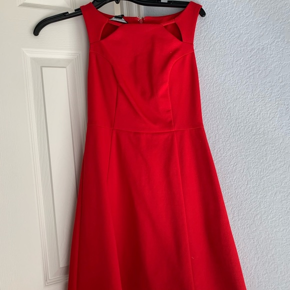 red flared dress - Picture 1 of 2